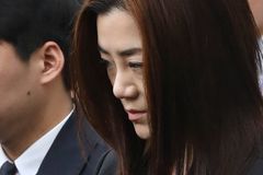 조현민이 “제보자에 보복할 거냐” 질문 받고 보인 행동
