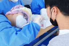 신규확진 1만8343명, 연휴에도 '역대 최다'… 일주일 연속 1만명대