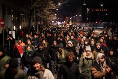 “마침내 같이 살게 됐다” 노르웨이 방역 대부분 폐지
