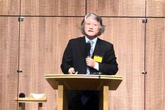 “中, 통제와 박해에도, 최대 기독교 국가로 성장”