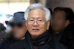 “文은 공산주의자” 고영주, 파기환송심 무죄… “자유민주 회복 판결”