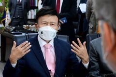 경찰, 김원웅 광복회장 비자금 의혹 강제 수사 나설까