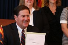 애리조나 상원, ‘임신 15주 후 낙태 금지법’ 의결