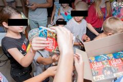 순교자의소리, 우크라이나 어린이들에게 성경 4만 권 배포