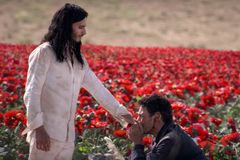 우리는 인생을 살면서, 구세주를 반드시 만나야 합니다