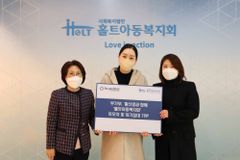 개그우먼 황신영과 부가부, 세계 여성의 날 맞아 유모차 기부