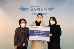 개그우먼 황신영과 부가부, 세계 여성의 날 맞아 유모차 등 기부