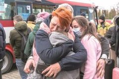 “지금은 우크라이나 위해 기도해야 할 때”