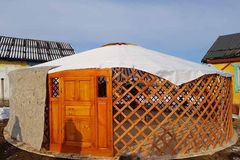 몽골에서 ‘신적 행복’의 예배자들 만나다