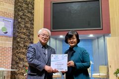“십자가 사랑 기억하며 생명나눔으로 이웃 섬깁니다”