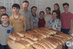 “우크라 교회 지도자, 교전 지역서 빵 나누며 복음 전해”