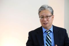 [이명진 칼럼] 생명학대 중단돼야 한다