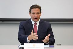 플로리다주지사, 초등생 LGBT 교육 금지 법안 서명