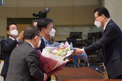 “정권교체했지만, 자유와 교회 수호 위해 계속 싸워야”