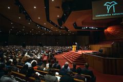 美 대형교회, 초등학교 2곳 개교 공표… “공립학교는 위험”