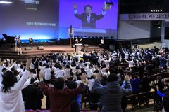 남가주 교계 “사망 권세 이기시고 예수 부활”