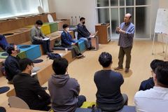 “개척교회 목사, ‘안타’로는 안 돼… 매주 ‘홈런’ 쳐야”
