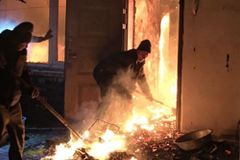 “교회 지하에 피신한 200여 명 돌보던 성도들, 수류탄 공격에 사망”