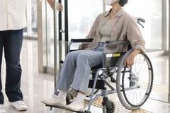 출근하는 장애인에게 “출근길 복잡한데 왜 나왔냐”