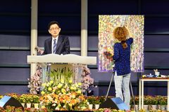 서울씨티교회 32주년 교회창립주일 예배 드려