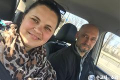 교인 다 떠난 키이우에 남아 이웃 돕는 ‘녹색 순교자’