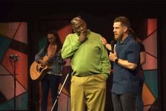 美 부목사에게 신장이식하는 담임목사 “하나님께 바치는 순종”