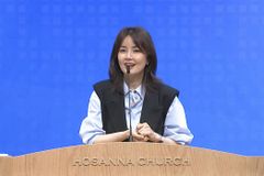 신애라 “입양, 솔직히 어렵다… 그런데 누구나 할 수 있다”