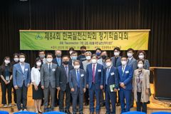“성경으로 돌아가 가정 통한 신앙교육·전수 회복해야”