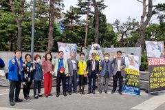 “연세대, 근무 중 사고로 사망한 故 이장우 선생에 사죄 및 배상을”