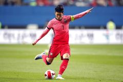 '손흥민 센추리클럽 자축골' 한국, 칠레에 2-0 승리
