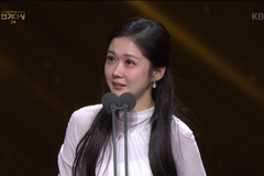 ‘고백부부’ 장나라 “아무것도 아닌 사람을 살게 하시고 축복해 주시는 주님”