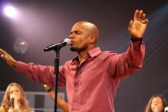 ‘킹덤 투어’ 시작한 커크 프랭클린 “다음 세대 더 사랑하지 못했다”