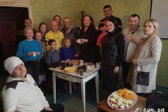 우크라 현지 교회, 포화 속에서도 전도와 구호 계속