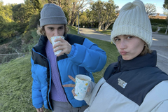 희소병 앓는 저스틴 비버 “폭풍우 속에서 예수님 함께 하셔”