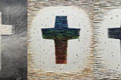 한지에 담아낸 십자가, 그리고 빛