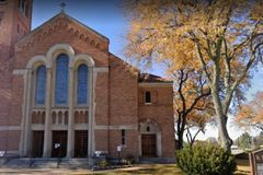 美 낙태 지지자들, 반나체로 예배 현장 난입 잇달아