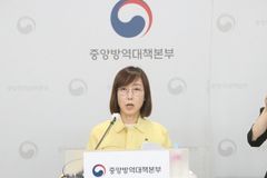 원숭이두창 첫 환자, 밀접촉 없어… 비행기 승객 '능동감시'