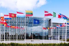 尹, 나토서 '경제·안보' 외교전… 10개국 회담 '강행군'