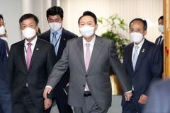 나토行 尹, '한미일' 정상회담 개최