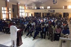 “또 무슬림 대선 후보 낸 나이지리아, 회복 불가능 위기”