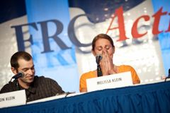 ‘동성혼 케이크 제작 거부’ 기독교인 부부, 새 상점 낸다