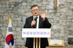 “북한 동포들은 모두가 포로로 잡혀 있는 사람들”