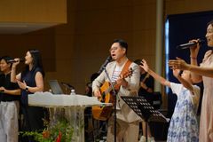 CCM 사역자 최덕신 선교사, 아들 ‘제로’와 한 무대에