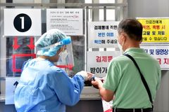 "3년만의 성수기인데"…여행업계, 코로나 재확산 '조마조마'