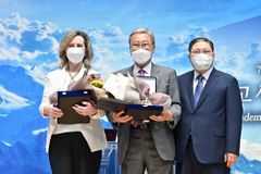 한미동맹과 양국 간 우호 증진을 위하여