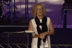 美 베델교회 베니 존슨 사모, 암으로 사망