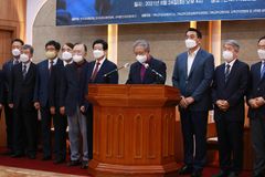 사학미션, 개정 사학법 가처분… “임용 시기 코앞, 피해 예상”