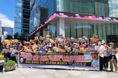 ‘동성애 코드’ 예능에 커지는 우려 “청소년 미래 파괴”