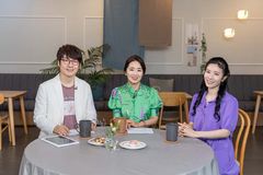 CGNTV 간증 프로 ‘어메이징 그레이스’ 시작… MC 윤유선·이세준