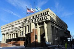 美 보스턴시청 앞 ‘기독교 깃발’, 소송 끝에 ‘게양’